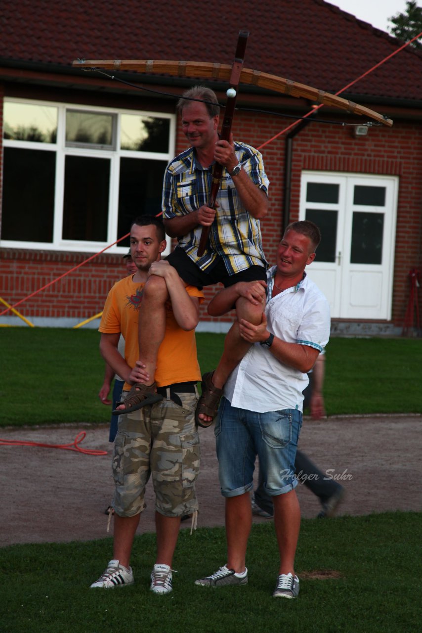 Bild 546 - Vogelschiessen am 18.8.12